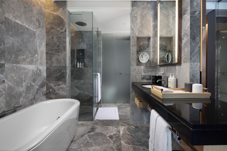Bathroom 5, New World Beijing Hotel, Beijing