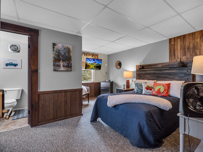 Bedroom 8