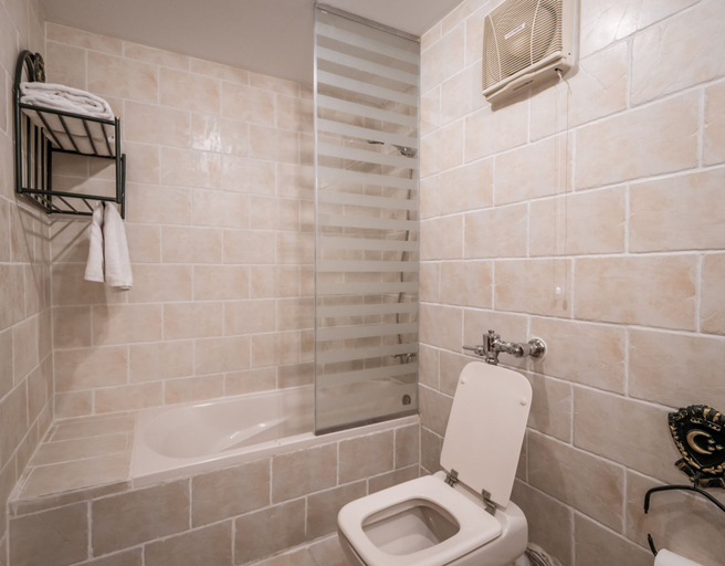 Bathroom 5, Sunny Days El Palacio Resort & Spa - All inclusive, Al-Ghurdaqah