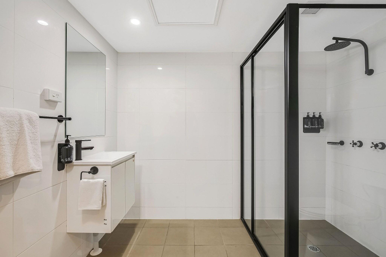 Bathroom 27