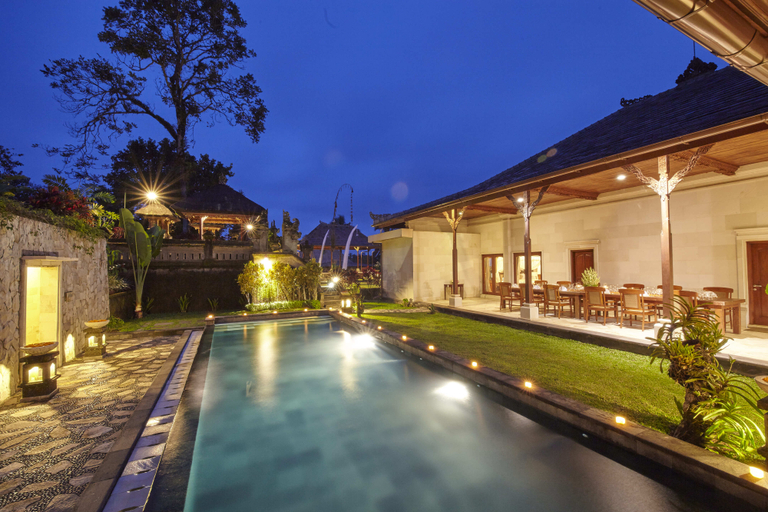 Swimming Pool 16