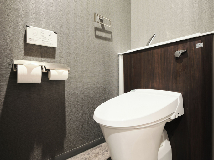 Bathroom 27