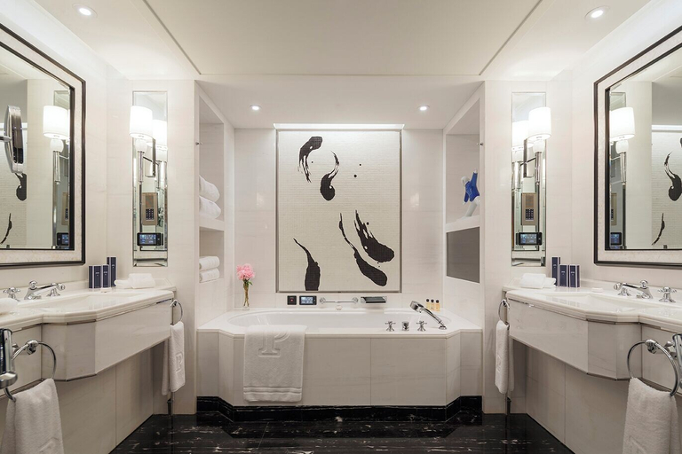 Bathroom 4, The Peninsula Beijing, Beijing