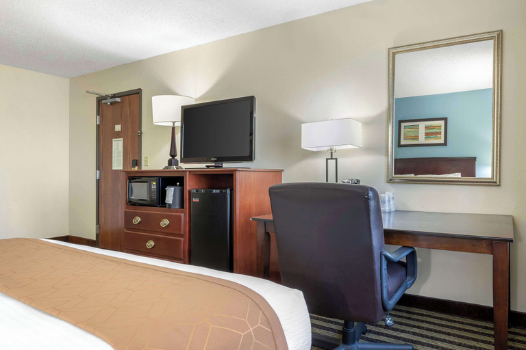 Bedroom 3, Best Western Plus Sikeston I-55, Scott