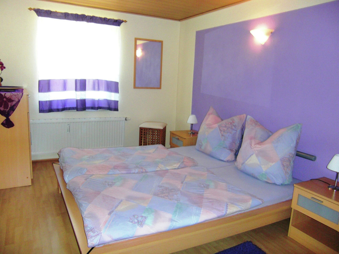 Bedroom 3, Ferienwohnungen mit Teich in Lichtenhain, Sächsische Schweiz-Osterzgebirge