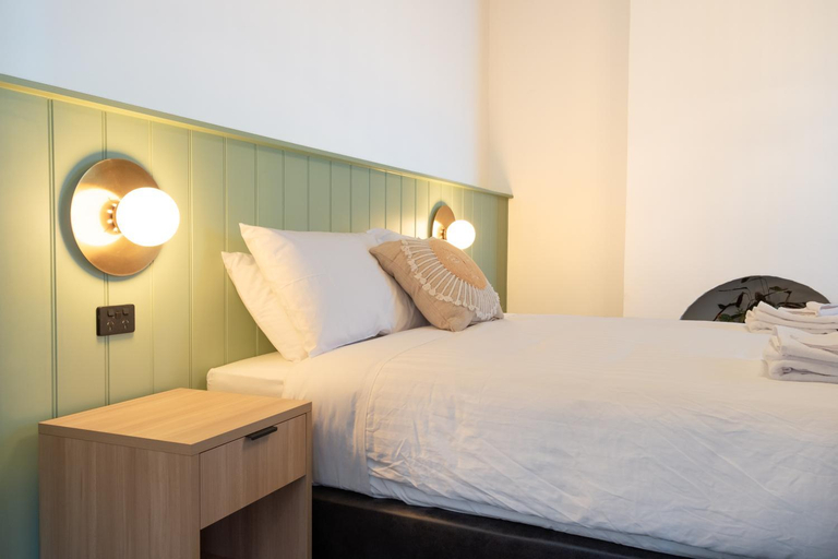 Bedroom 4, The Nyngan Hotel, Bogan