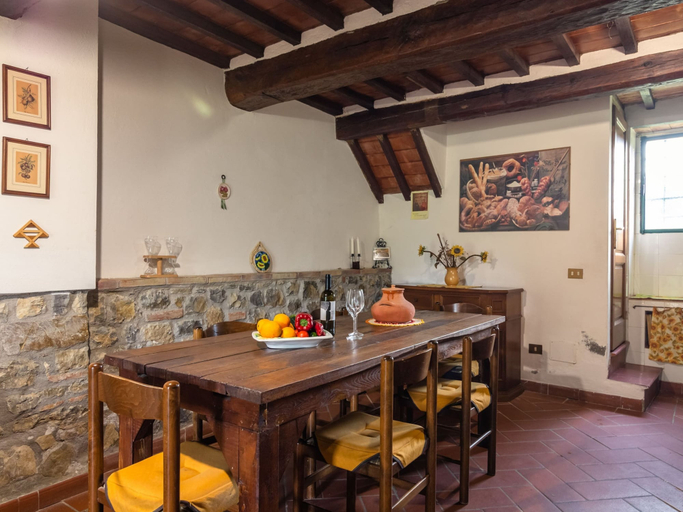 Dining 2, Aesthetic Farmhouse in Bucine With Barbecue, Arezzo