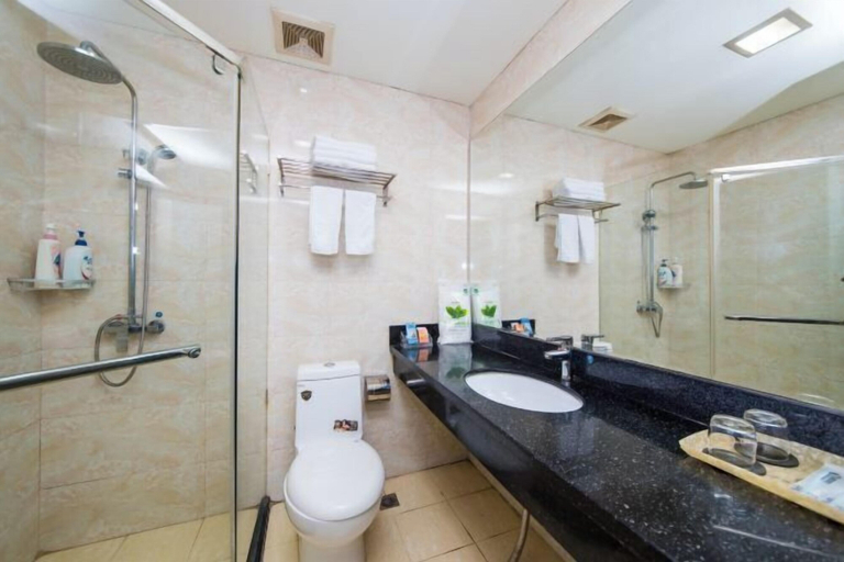 Bathroom 3, Xiangtan Jinguiyuan Hotel (Government City Wanda Plaza), Xiangtan