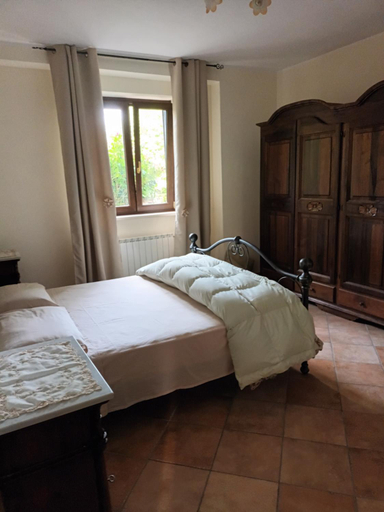 Bedroom 2, Casa irene, L'Aquila