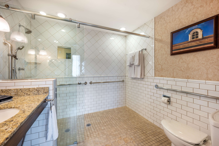 Bathroom 4, Best Western Premier Mariemont Inn, Cincinnati