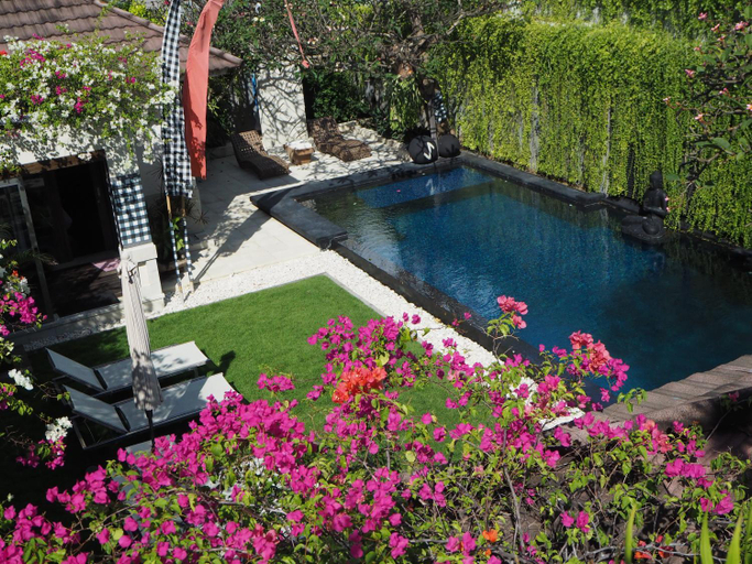 Swimming Pool 1