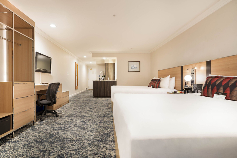 Bedroom 3, Executive Suites Hotel Metro Vancouver, Greater Vancouver
