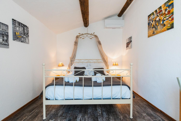 Bedroom 2, Chambre d'hotes - B&B - Fleur de coton chez Manon en Luberon, Vaucluse
