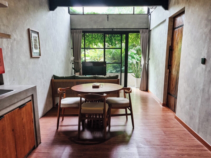 Dining Room 20