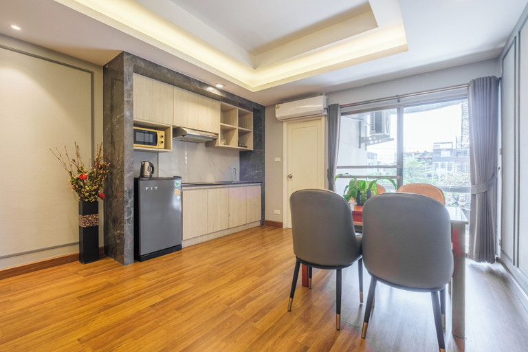 Dining Room 19