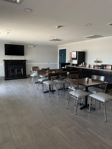 Food & Drinks 5, Hawthorn Extended Stay by Wyndham Hobbs, Lea