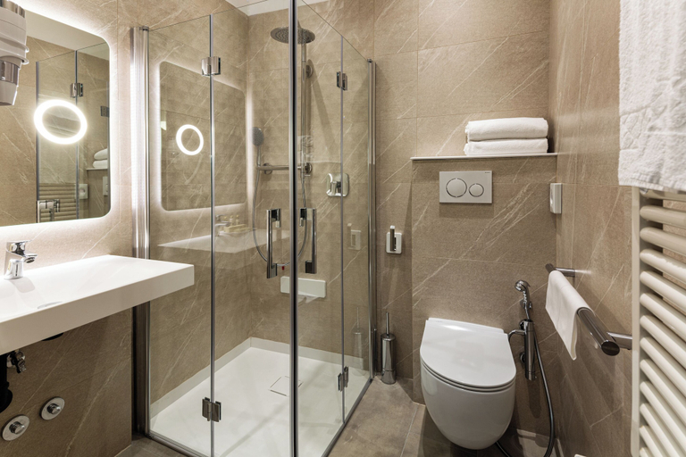 Bathroom 5, Hotel Fontebella, Perugia