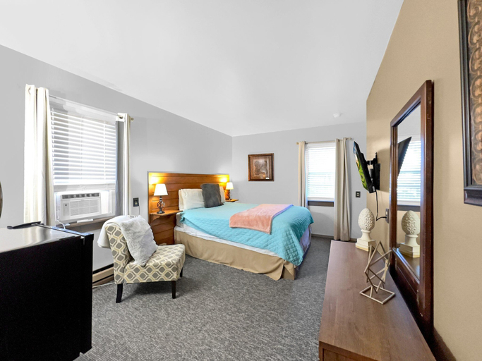 Bedroom 13