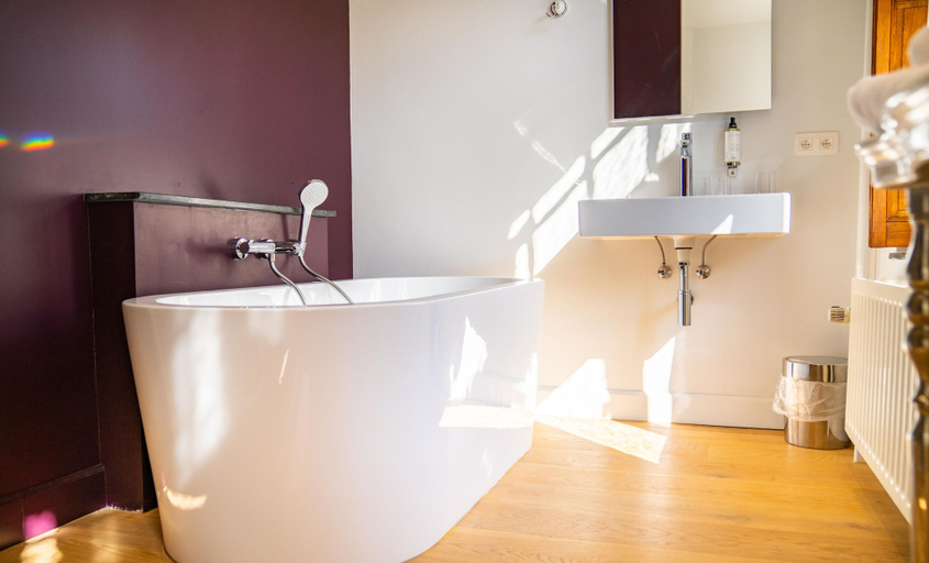 Bathroom 7
