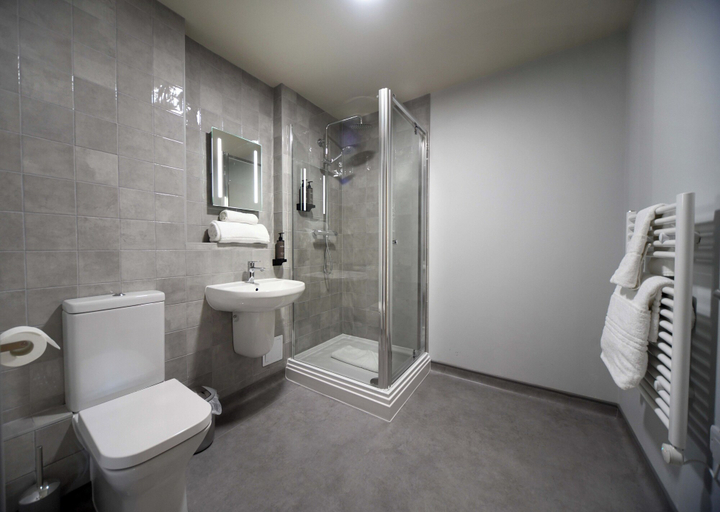 Bathroom 3, Park Head Hotel, Durham