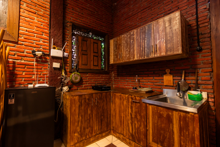 Dining Room 24