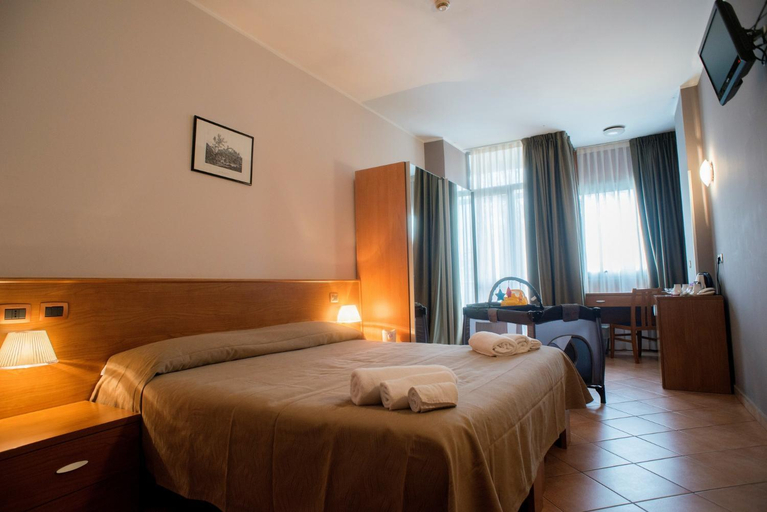 Bedroom 6