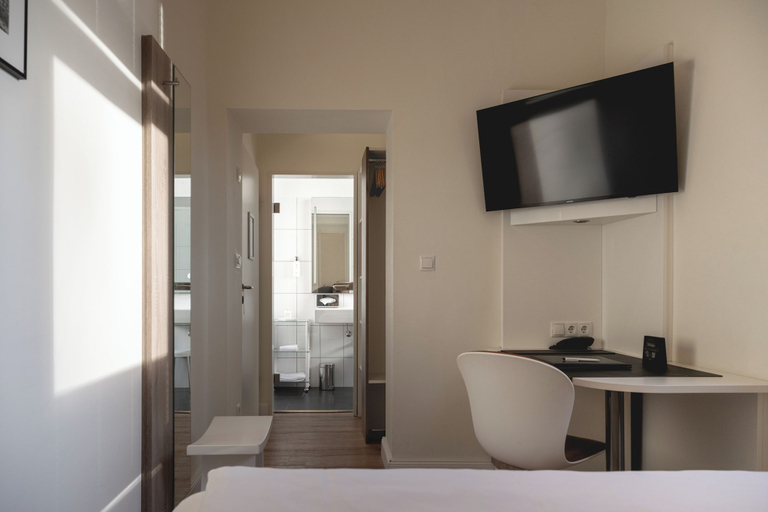 Bathroom 4