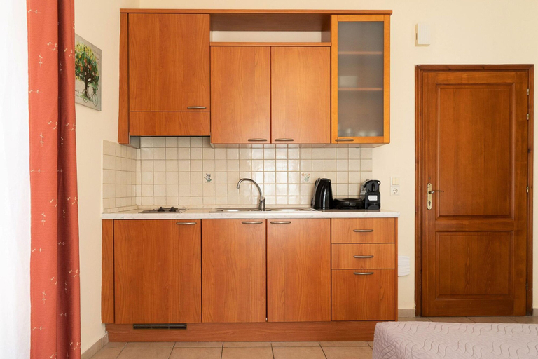 Room 4, Katrina Studio 3 With Balcony, Crete