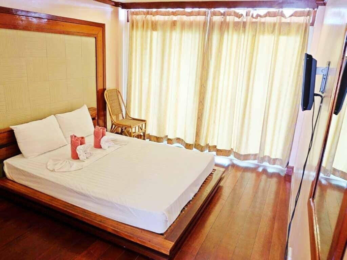 Bedroom 13
