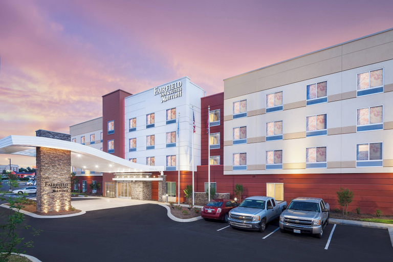 Exterior & Views 2, Fairfield Inn & Suites by Marriott Lebanon, Wilson