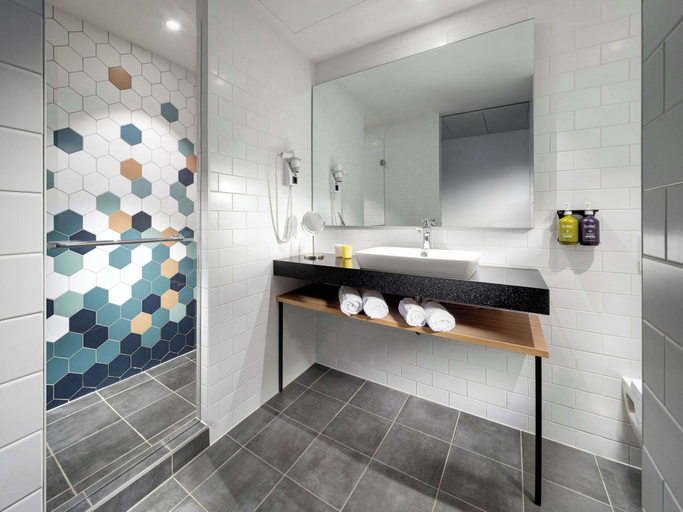 Bathroom 4, Clarion Hotel Vienna South, Wien