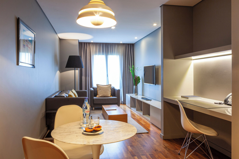 Dining Room 6