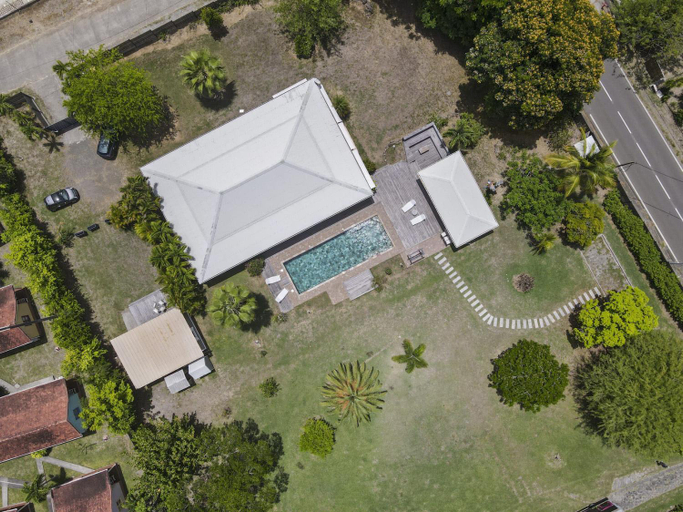 Others 4, Villa Neivy, Le Diamant