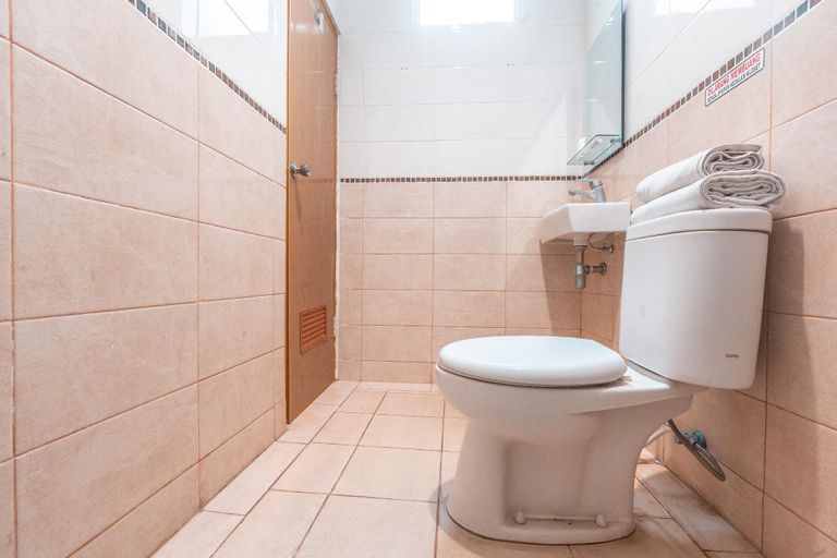 Bathroom 17