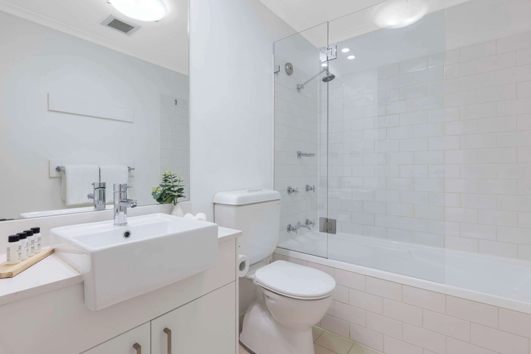 Bathroom 25