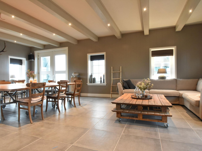Living room 4, Spacious Holiday Home in the Beemster Near a Windmill, Beemster