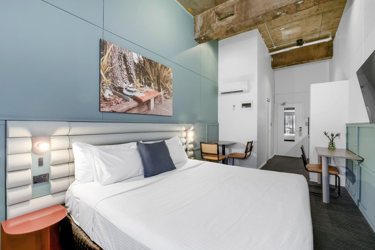 Bedroom 25