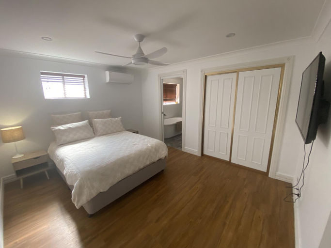 Bedroom 2, Perrington Estate, Bogan