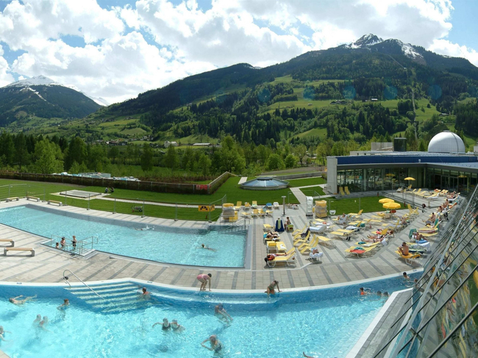 Sport & Beauty 2, Chalet in Bad Hofgastein near Ski Slopes, Sankt Johann im Pongau