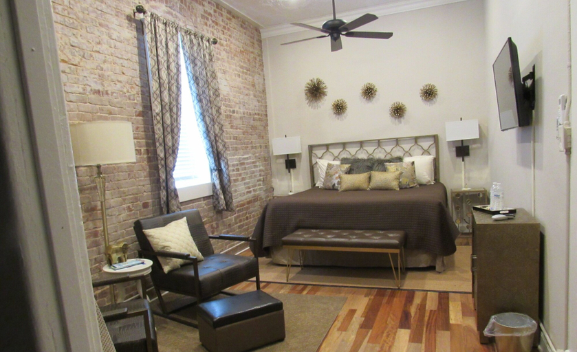 Others 5, Hamilton House Inn, Ouachita