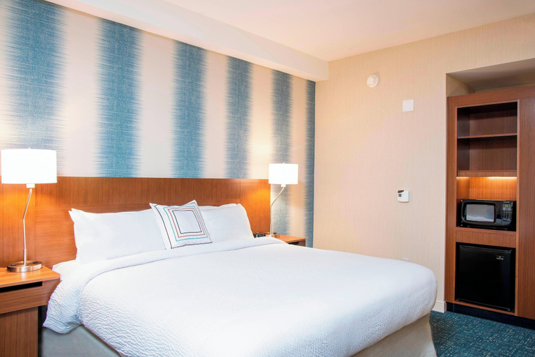 Bedroom 4, Fairfield Inn & Suites by Marriott Indianapolis Carmel, Hamilton