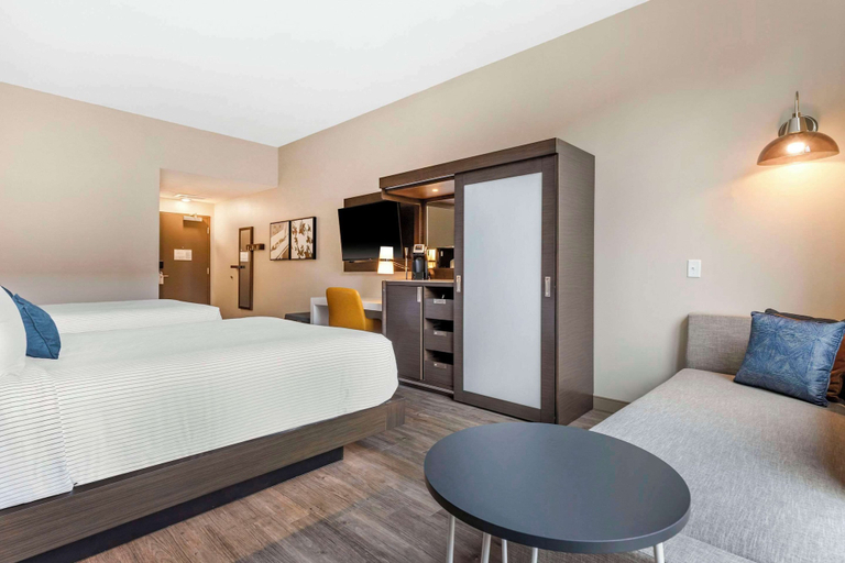 Bedroom 28