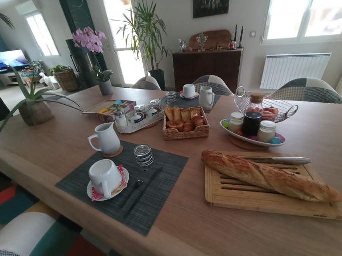 Food & Drinks, Chambres et Tables d'hotes " O Doux Matins " aux portes de Chinon, Indre-et-Loire
