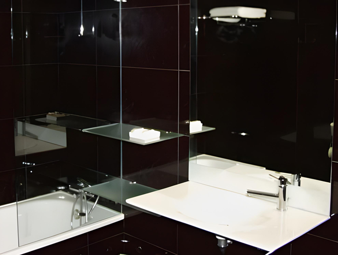 Bathroom 8
