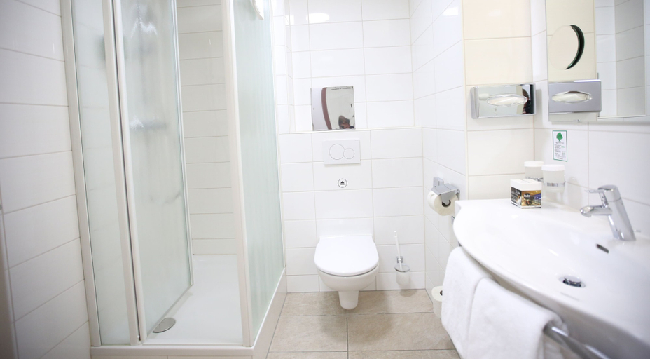 Bathroom 5, arte Hotel Wien Stadthalle, Wien