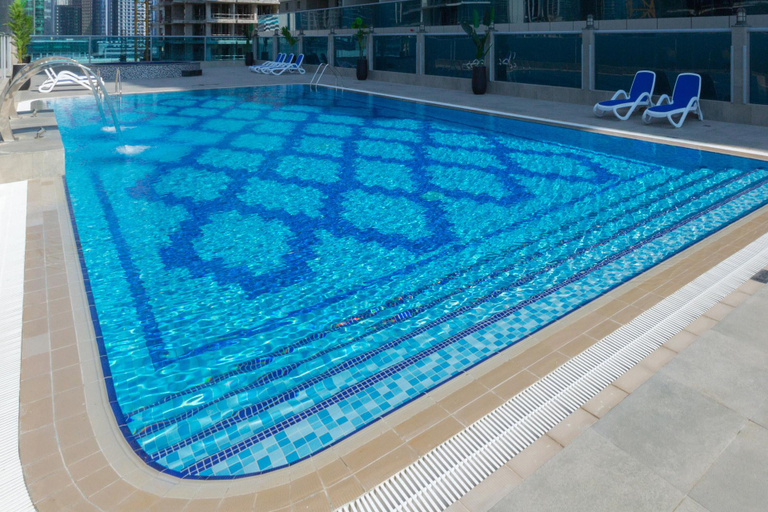 Sport & Beauty 2, Tranquil stay I Dubai Canal view I Steam and sauna, Dubai