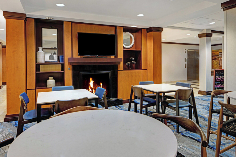 Food & Drinks 4, Fairfield Inn & Suites by Marriott Carlsbad, Eddy
