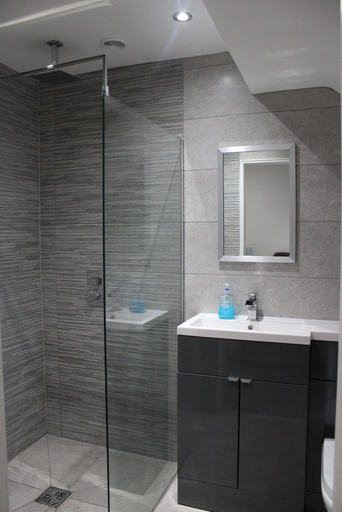 Bathroom 3, White House Cottages, Durham