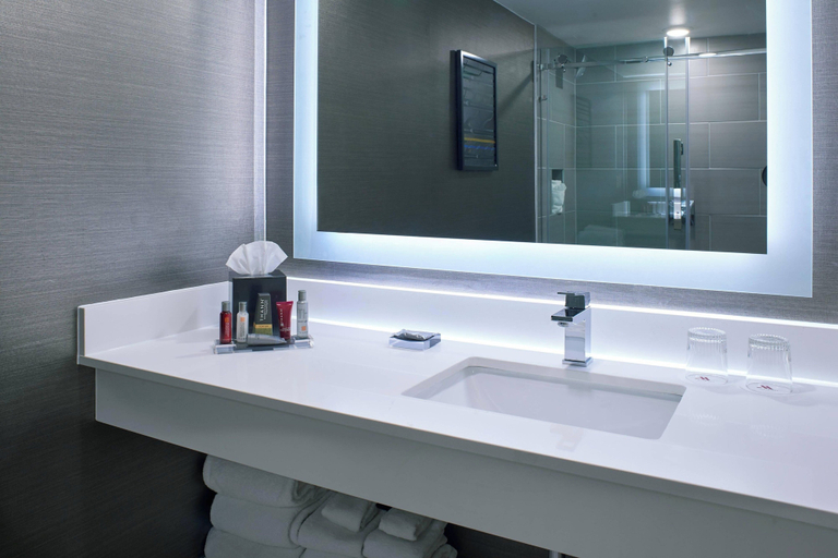 Bathroom 4, Marriott Melville Long Island, Suffolk