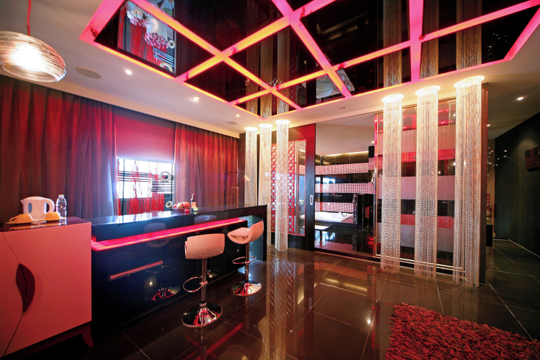 Food & Drinks, Fongchin Motel, Taichung